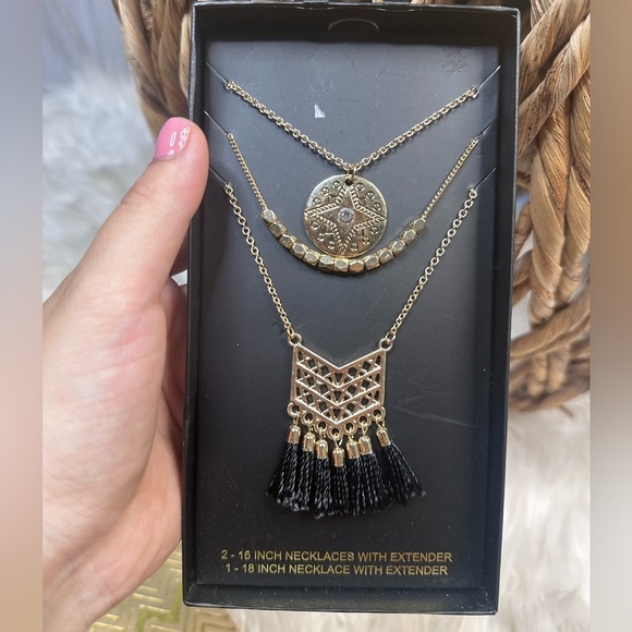 3‎ in 1 gold tone necklace gift set new in box - Picture 3 of 4